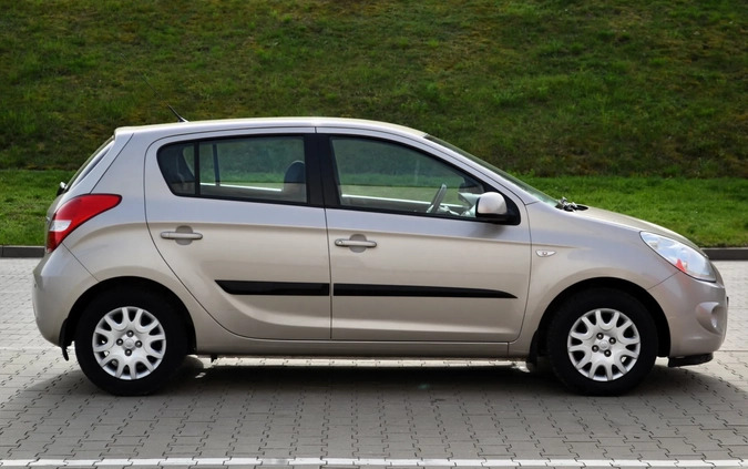 Hyundai i20 cena 14999 przebieg: 150000, rok produkcji 2010 z Gdańsk małe 781